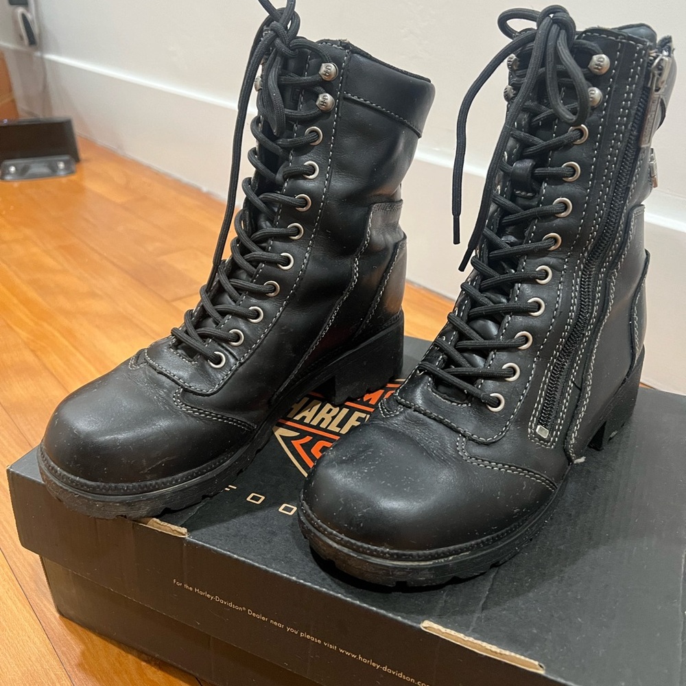 Women’s Harley Davidson boots
